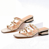 ONNA | Sandalia con tachuelas