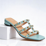 ONNA | Sandalia con tachuelas