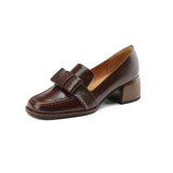 TRISHA | Loafers elegantes con detalle de nudo